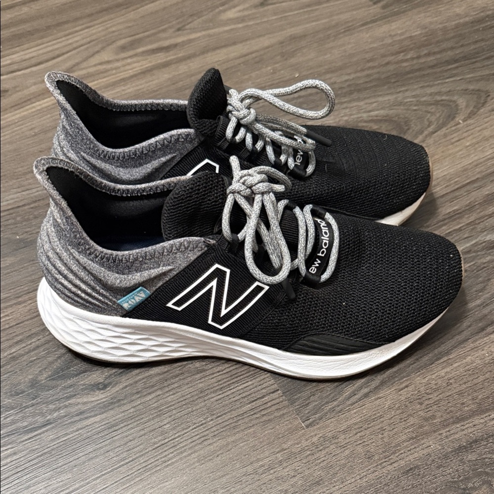 New Balance women’s Black and Gray Fresh Foam Roav